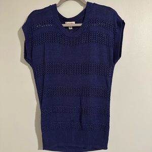 Calvin Klein short sleeve knit in Purple. Size S, runs big and wears like a M